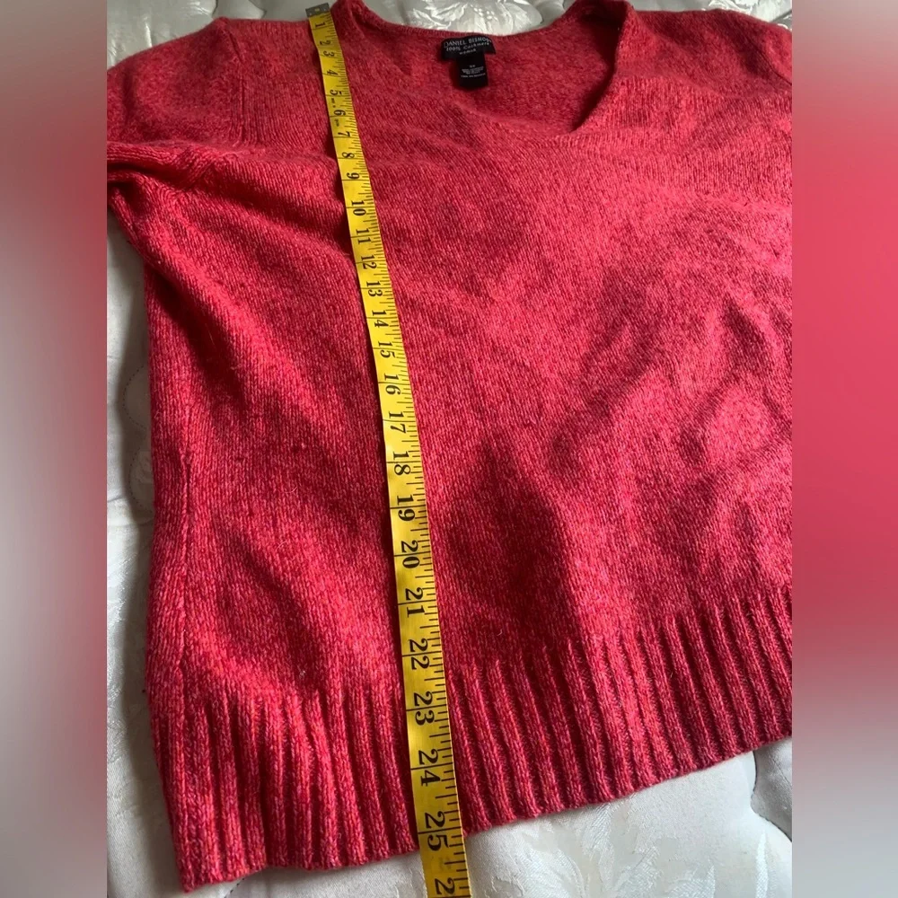 Daniel Bishop Coral Red 100% Cashmere V-Neck Sweater Size 3X - Picture 6 of 6